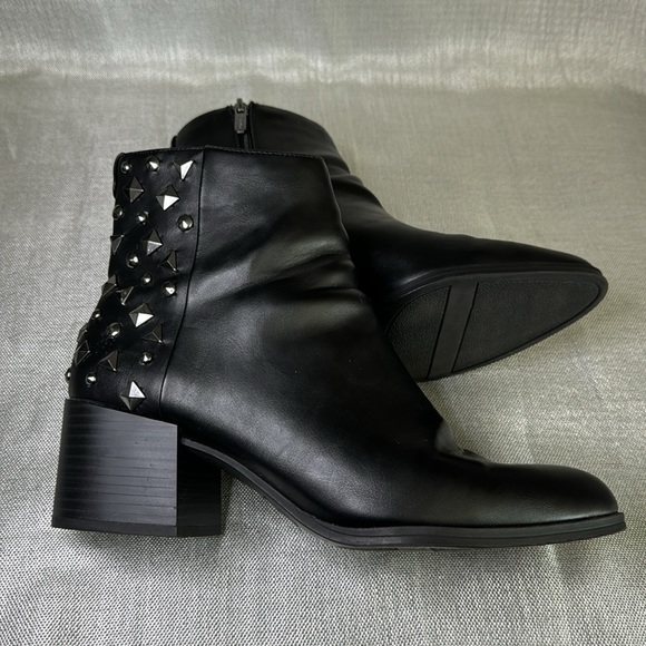 JAIMEE, BLACK MID BOOTS SIZE 81/2 USED IN VERY GOOD CONDITION. - Picture 6 of 11